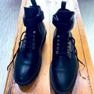 Ladies combat boots